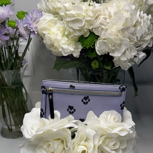 Kate Spade Stacy Bifold Paw Prints Wallet in RARE Lavender - Picture 8 of 12
